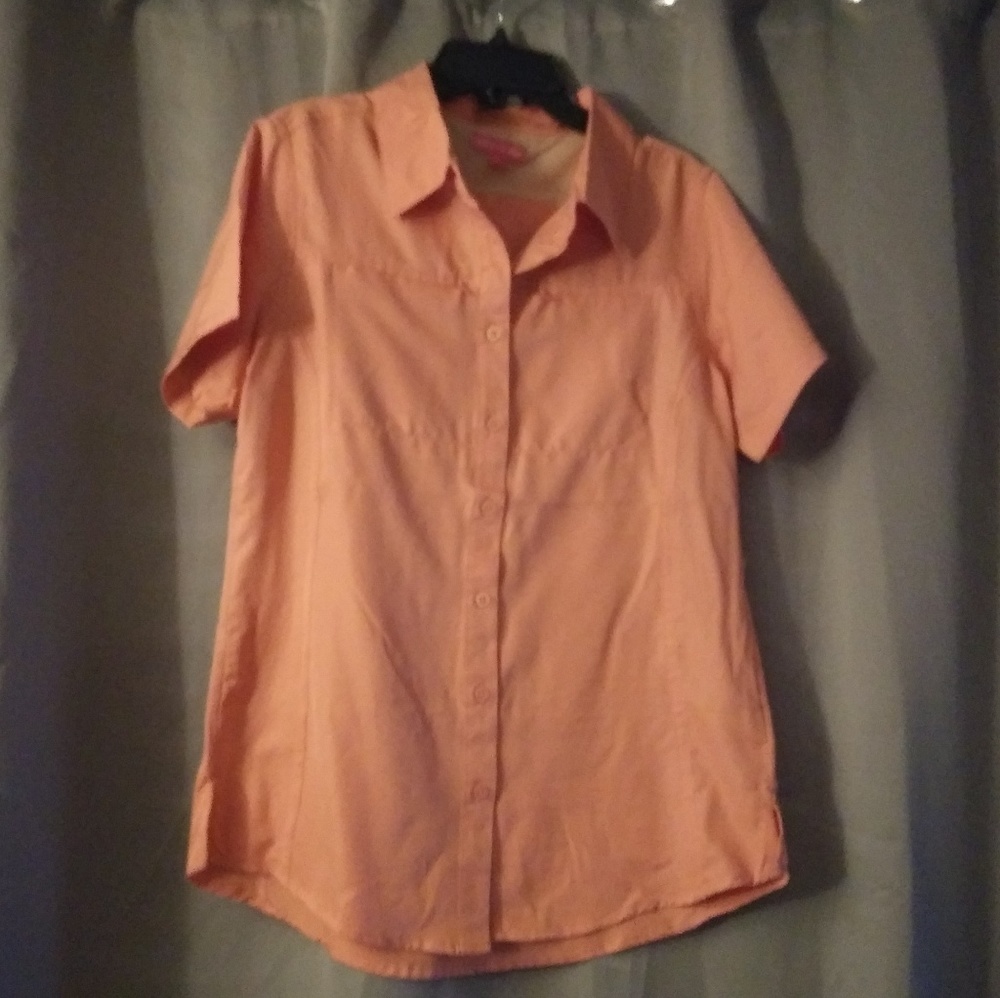 NWOT uv protection shirt. Size largd